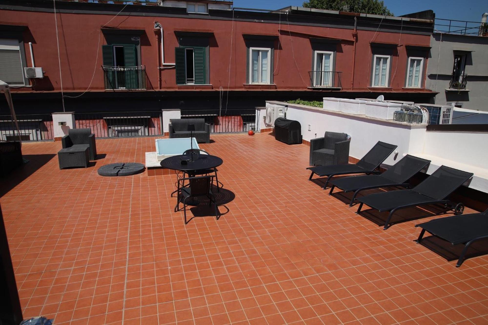 Lucullo'S Rooftop Nápoles Exterior foto
